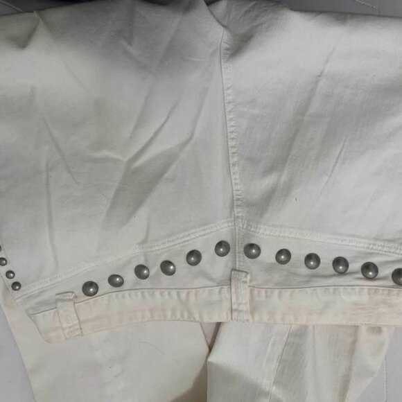 White studded jeans, size 16, low rise, flare leg, stretch quality denim $25 - Picture 3 of 6